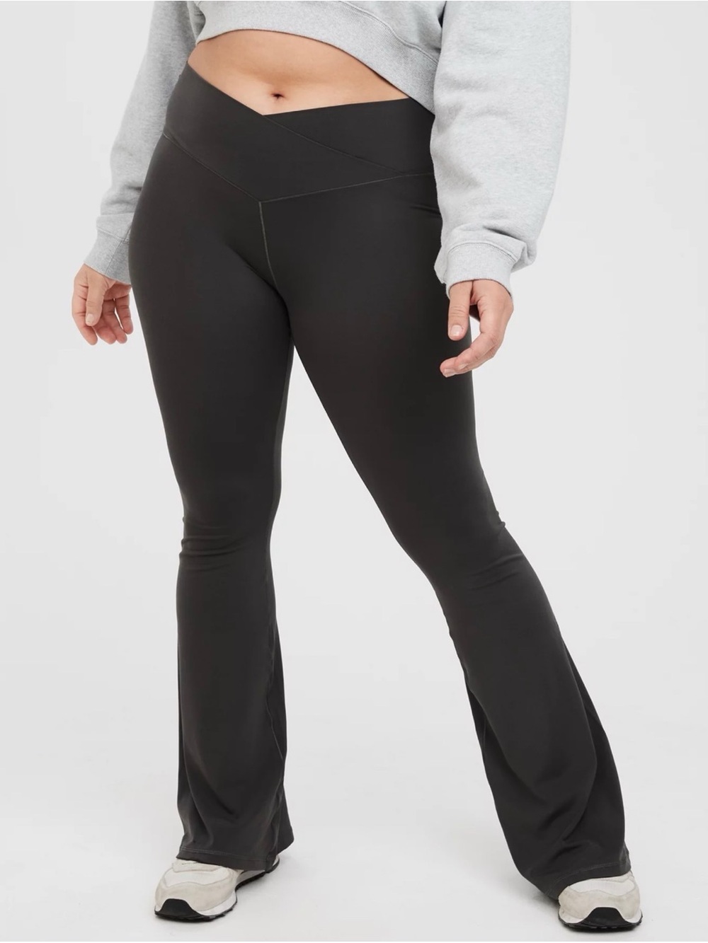 i152 OFFLINE AERIE Real Me HW Crossover Flare